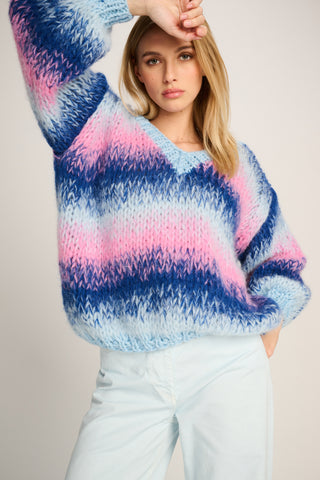 Alexandra Pullover V-Neck Degradé Pastel Blue / Cobalt / Pink