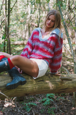 Luna Pullover - Red/Pastel blue